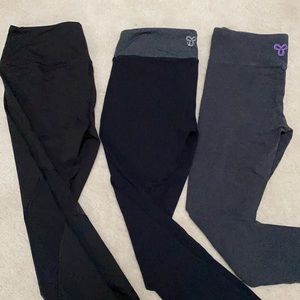3 pairs of leggings
